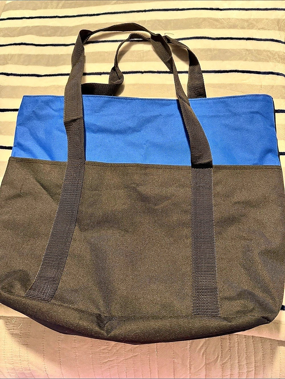 Color Block Tote Bag in Black & Blue Like New